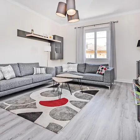 2 Bedroom Awesome In *