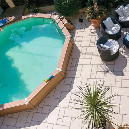 2 Bedroom Awesome In Cannes